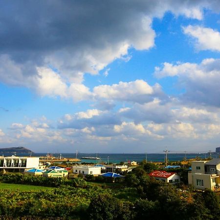 Dongdong Guesthouse Jeju Dış mekan fotoğraf